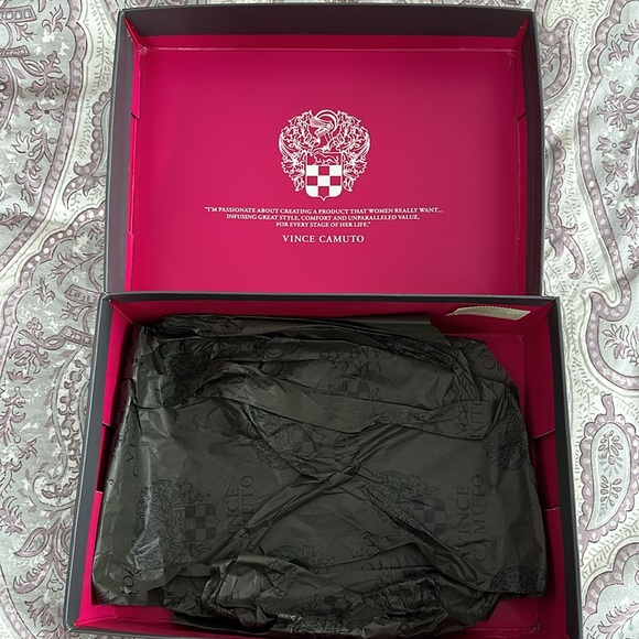 Vince Camuto Peep Toe Heel Size 7.5 in Original Packaging - Picture 7 of 7